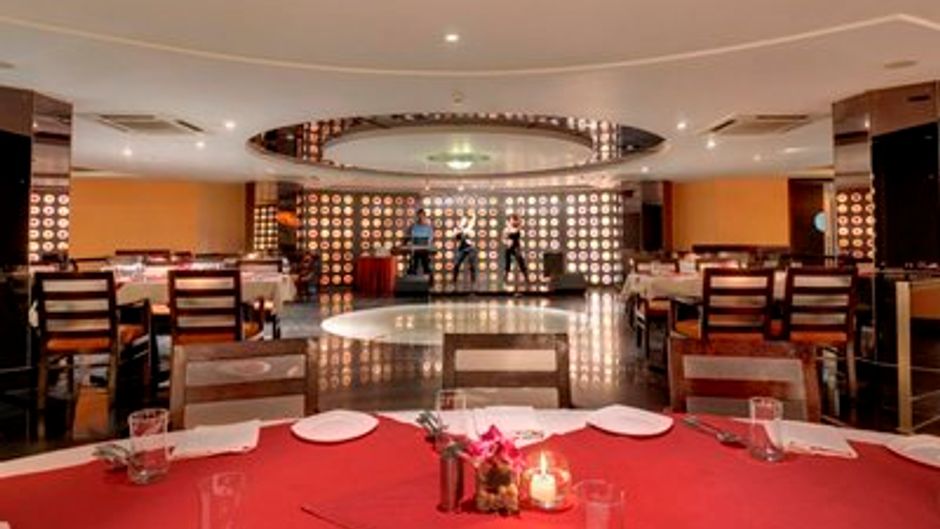 Pride Plaza Hotel Ahmedabad Restaurant