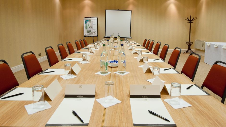 Aberdeen Douglas Hotel Meeting