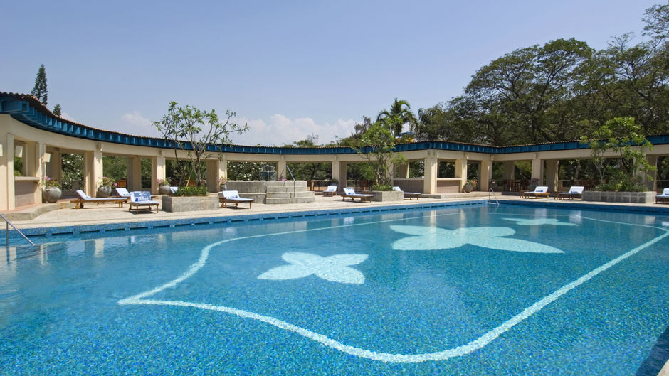 Taj Samudra Hotel Pool