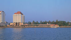 The Gateway Hotel Marine Drive