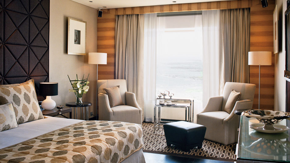 Taj Lands End Room