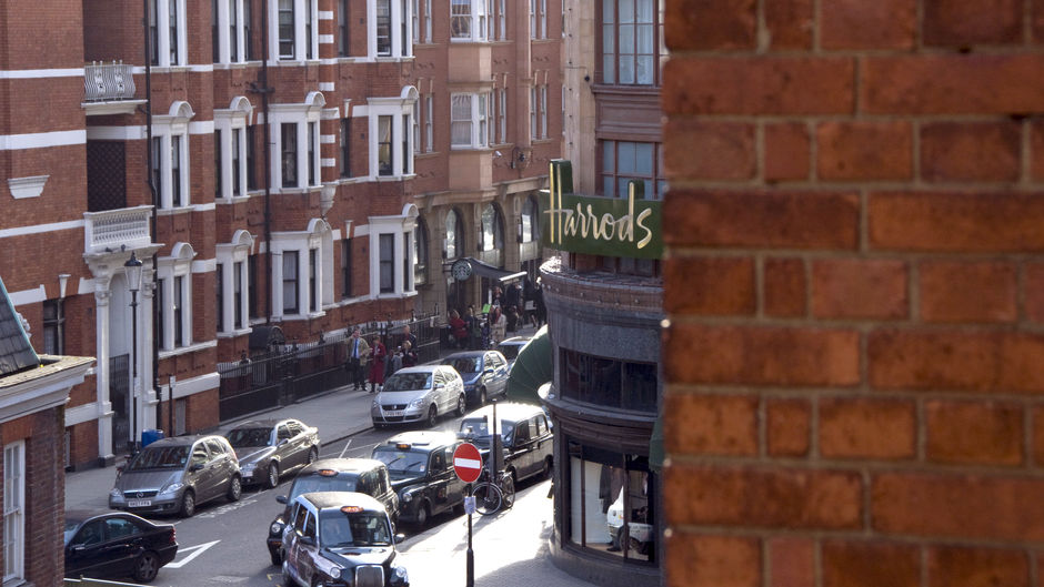 Capital Hotel, Apartments & Townhouse Exterior