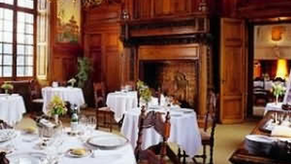 Chateau de Curzay Lobby