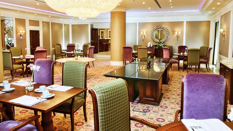 Opera Hotel Restaurant