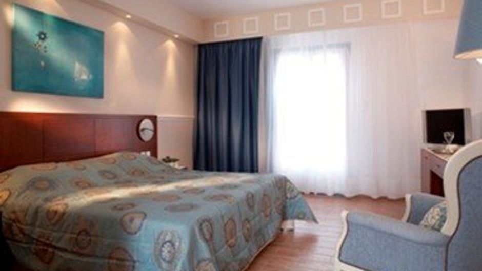 Lagos Mare Hotel Room