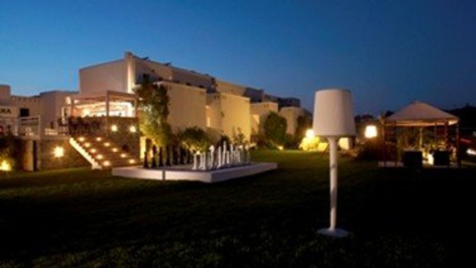 Lagos Mare Hotel Exterior