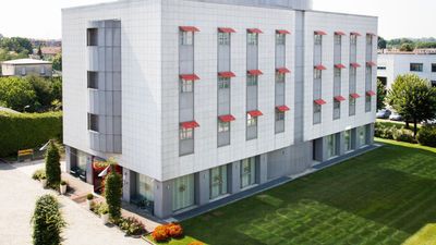 Hotel Senator