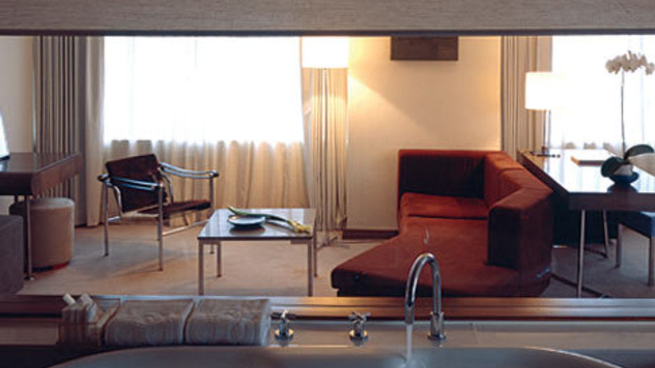 United Hotel Room