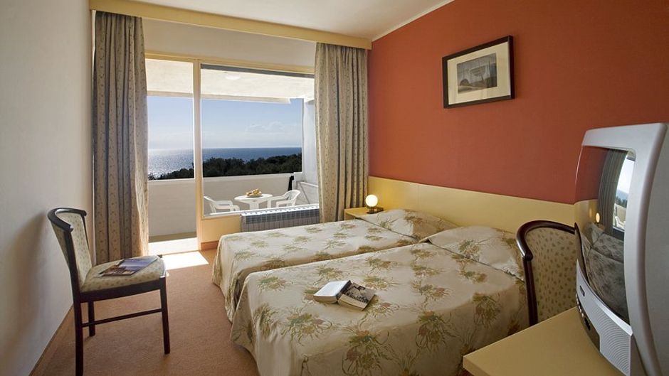 Pical Hotel Room