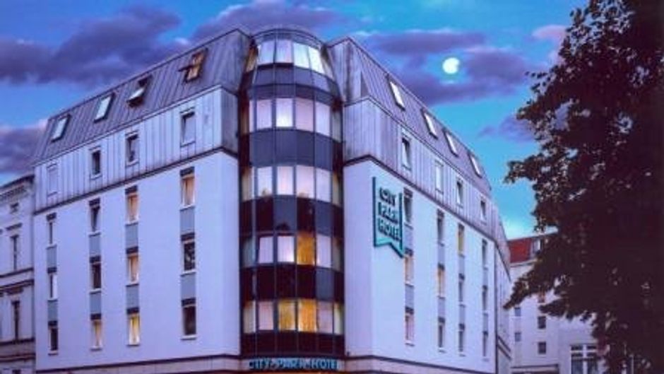 City Park Hotel Exterior