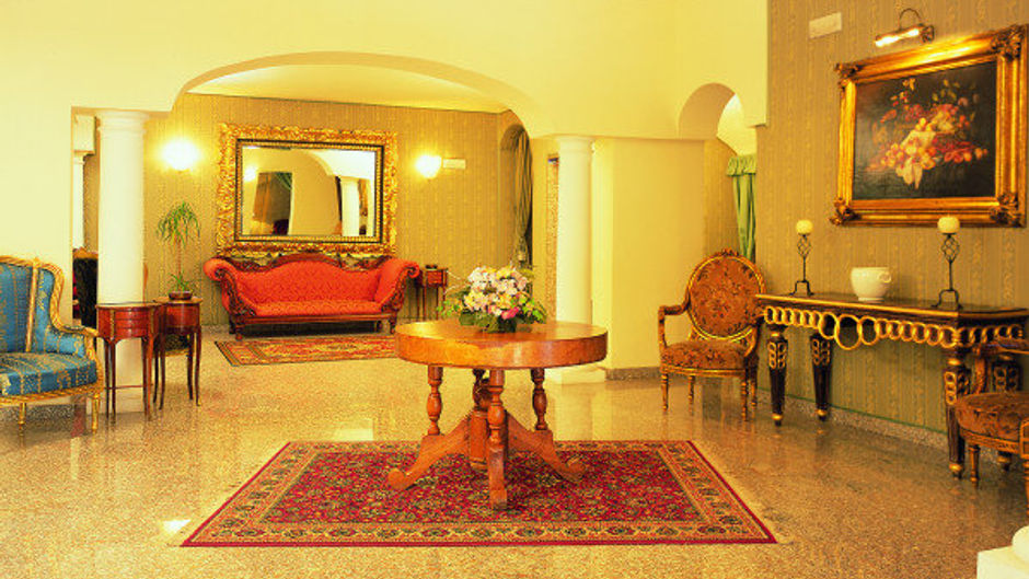Colonna Palace Hotel Mediterraneo Lobby
