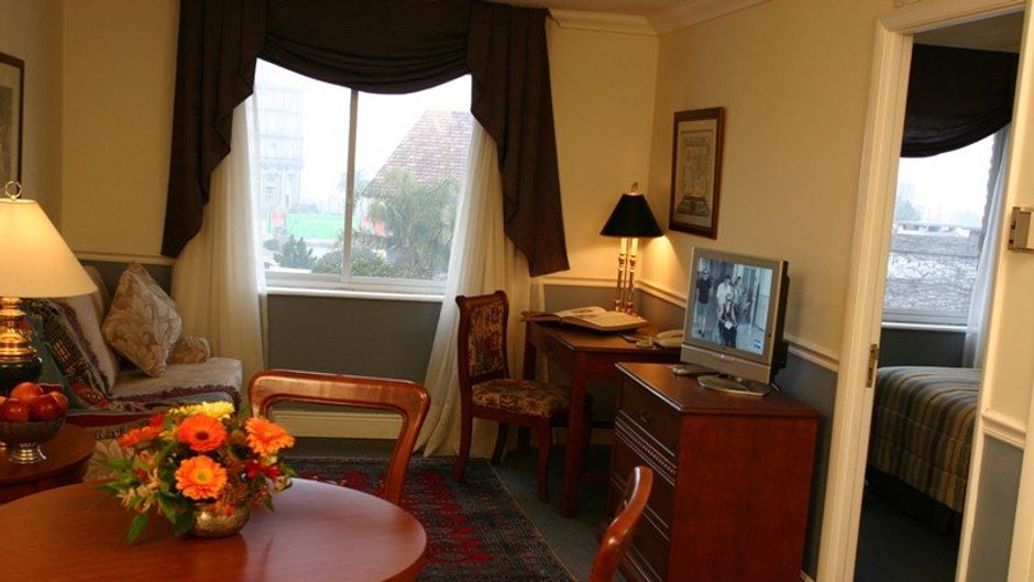 Regency Suites Hotel Suite