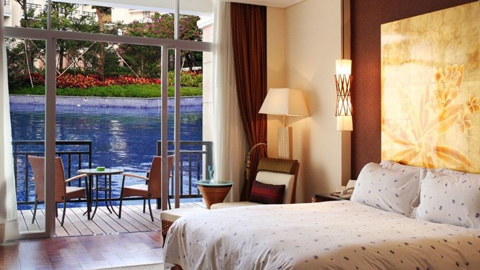 Goodview Hotel Room