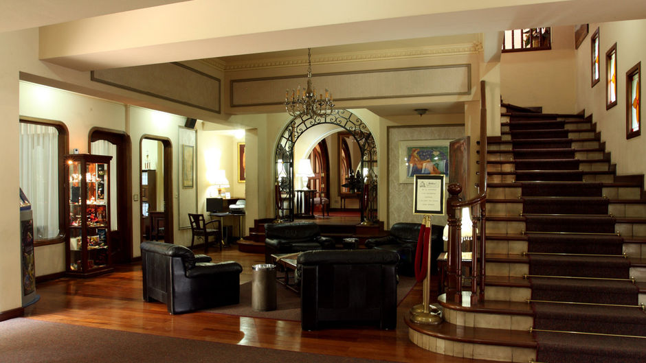 Hotel Aranjuez Lobby