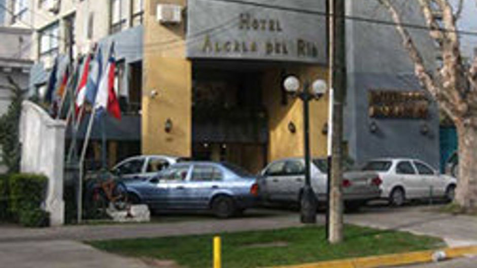 Hotel Alcala Del Rio Exterior