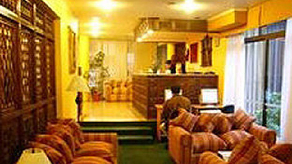 Hotel Alcala Del Rio Lobby