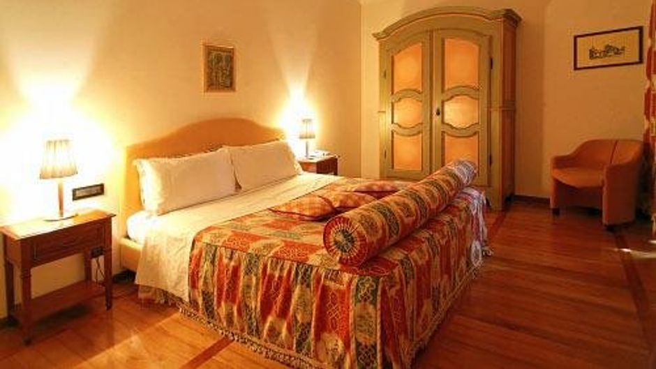 Castello Rosso Room