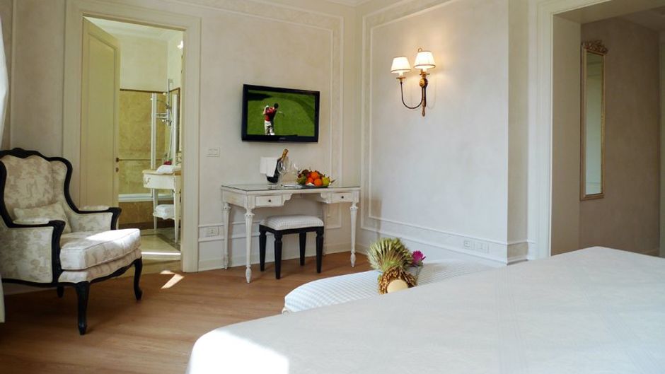Golf Hotel Spa and Resort San Vigilio Room