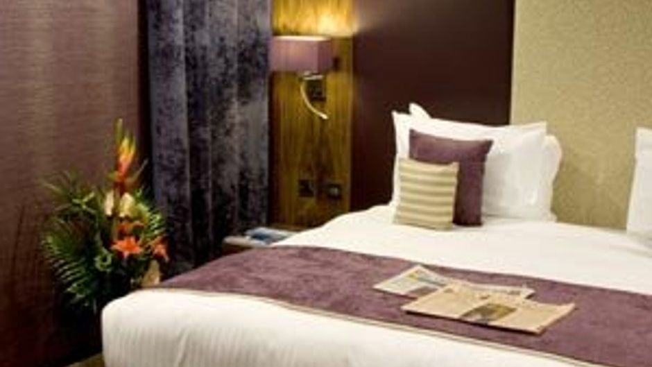 Hampton House Room