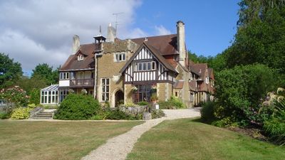 Farnham House Hotel