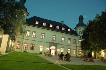 Hotel Jufa Schloss Roethelstein