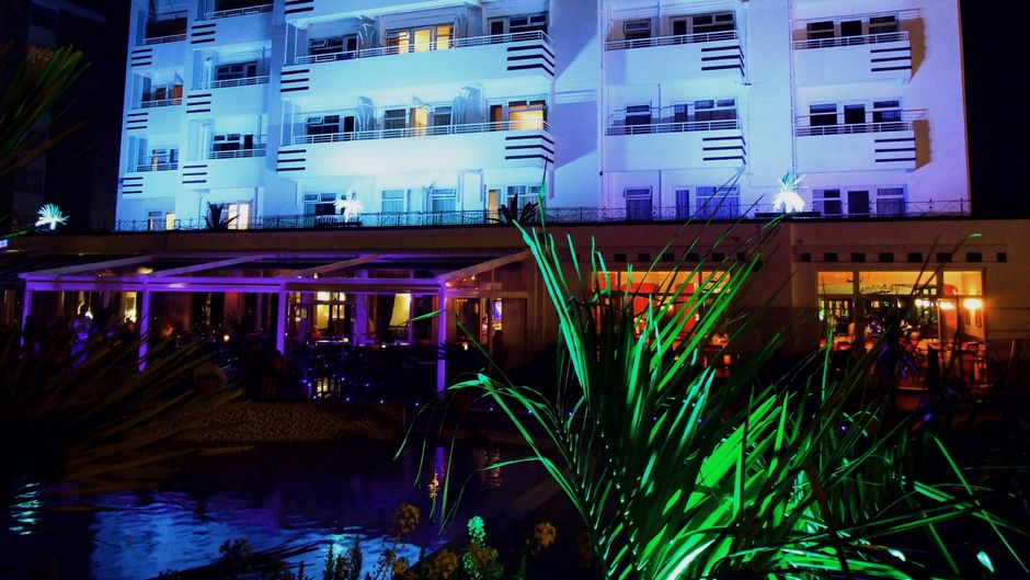 Cumberland Hotel Exterior