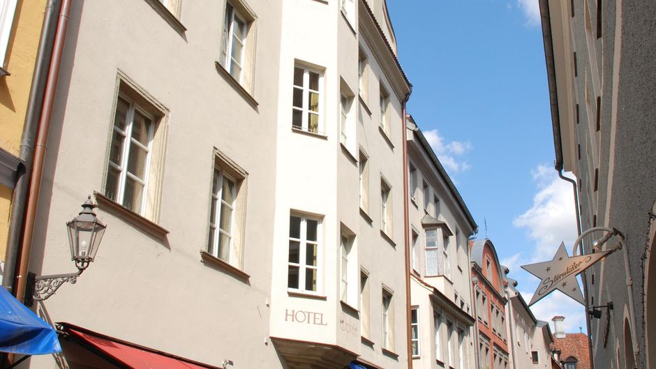 Hotel Orphee Grosses Haus Exterior