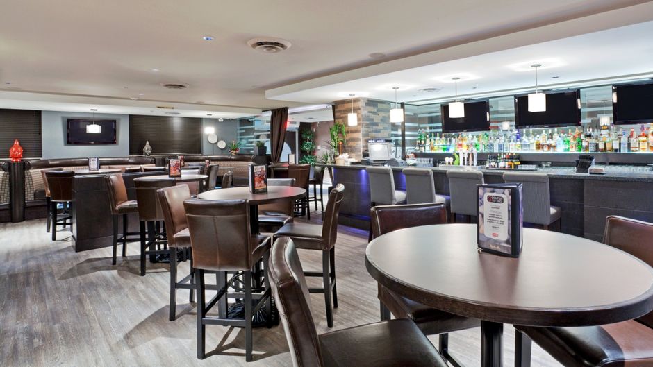 Holiday Inn & Stes Surrey E-Cloverdale Restaurant