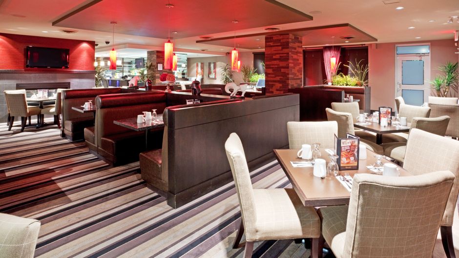 Holiday Inn & Stes Surrey E-Cloverdale Restaurant