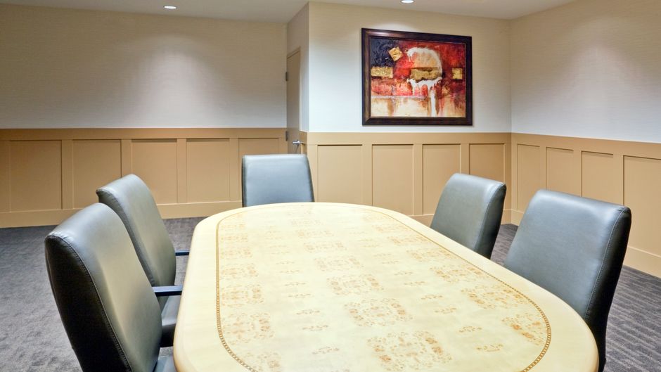 Holiday Inn & Stes Surrey E-Cloverdale Meeting