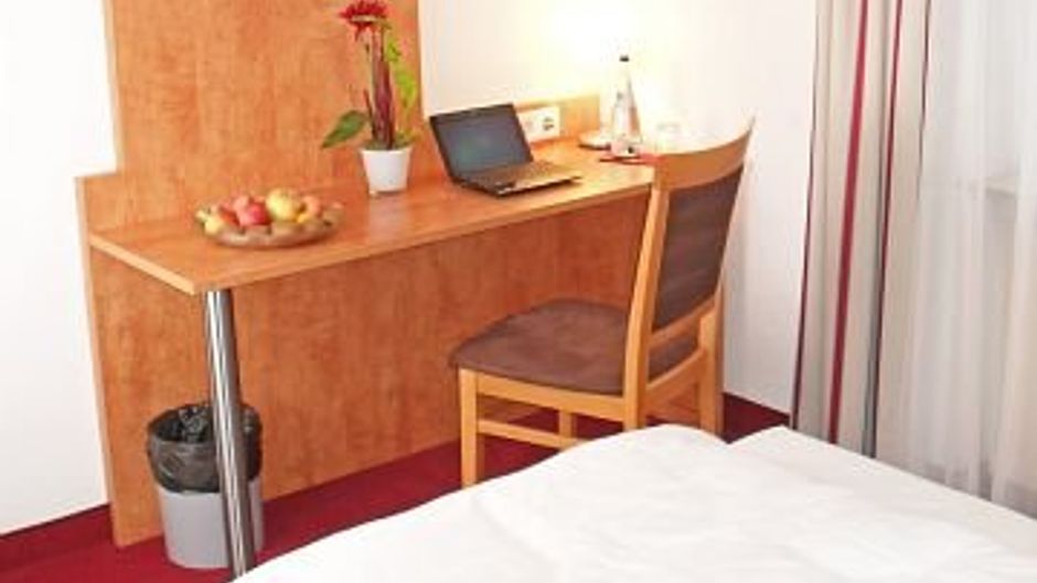 Hotel Neuwirtshaus Room