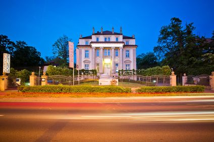 Platinum Palace Hotel