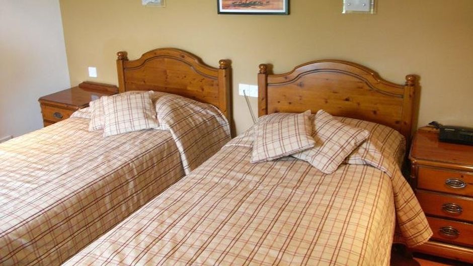 Whoop Hall Inn Room
