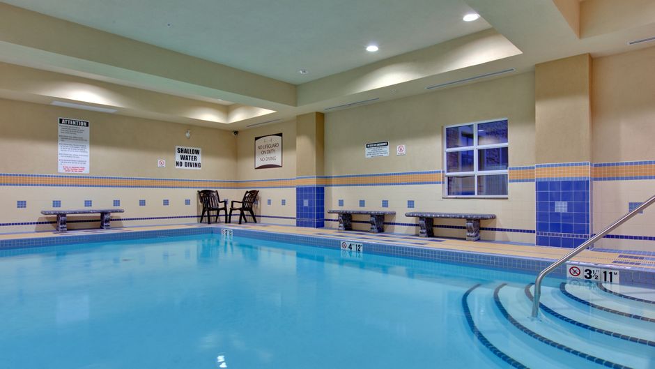 Staybridge Suites Pool