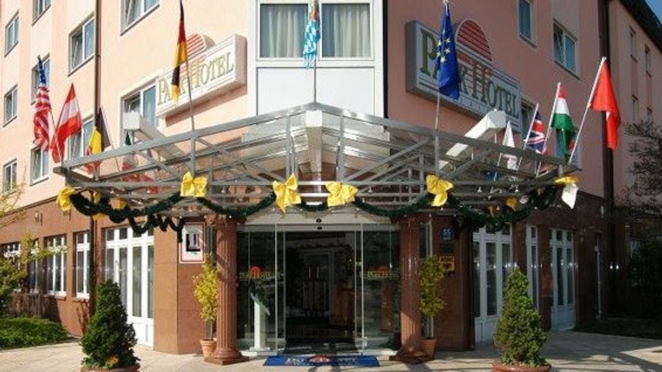 Park Hotel Laim Exterior