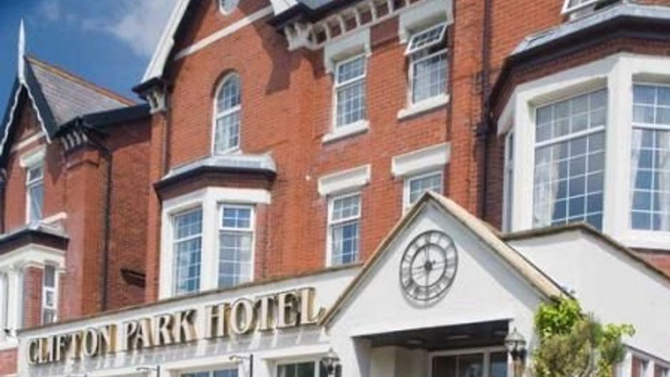 Clifton Park Hotel Exterior