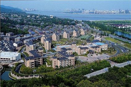 Vaton Yunqi Resort Hotel
