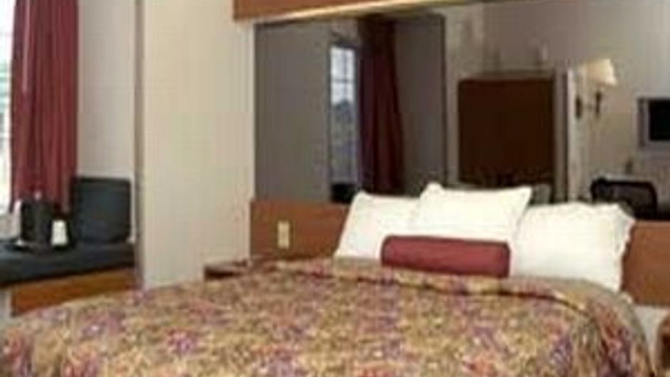 Shanxi Grand Hotel Room