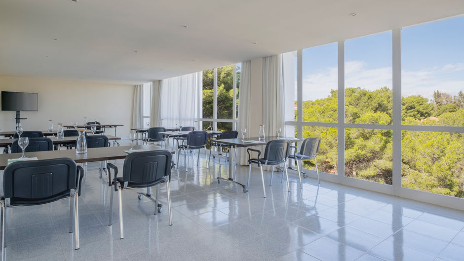 Iberostar Waves Club Cala Barca Meeting