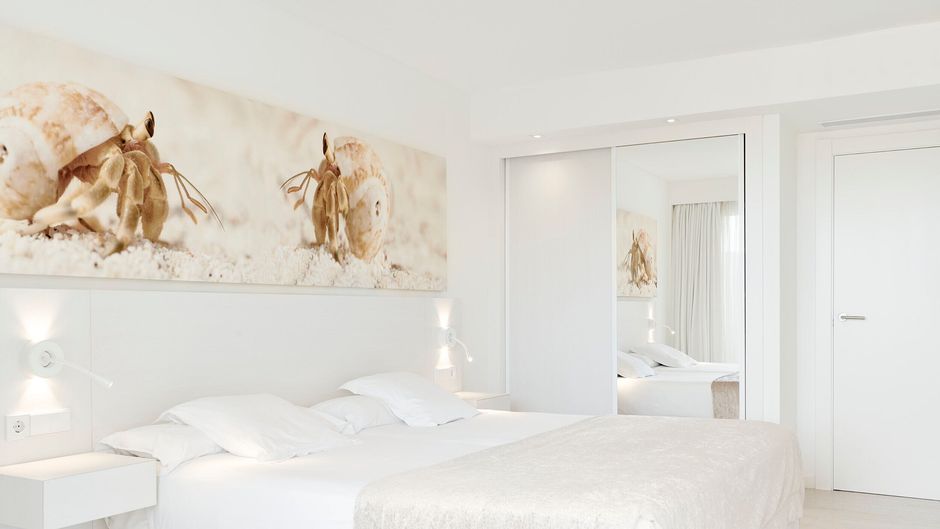 Iberostar Waves Cristina Room