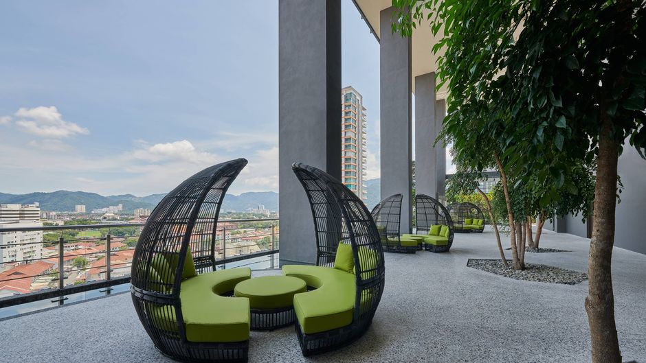 Courtyard by Marriott Penang Pool