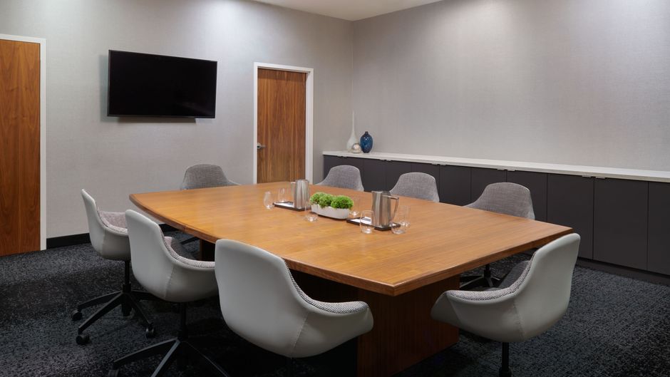 Courtyard by Marriott Calgary Airport Meeting