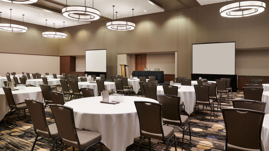 Courtyard by Marriott Calgary Airport Meeting