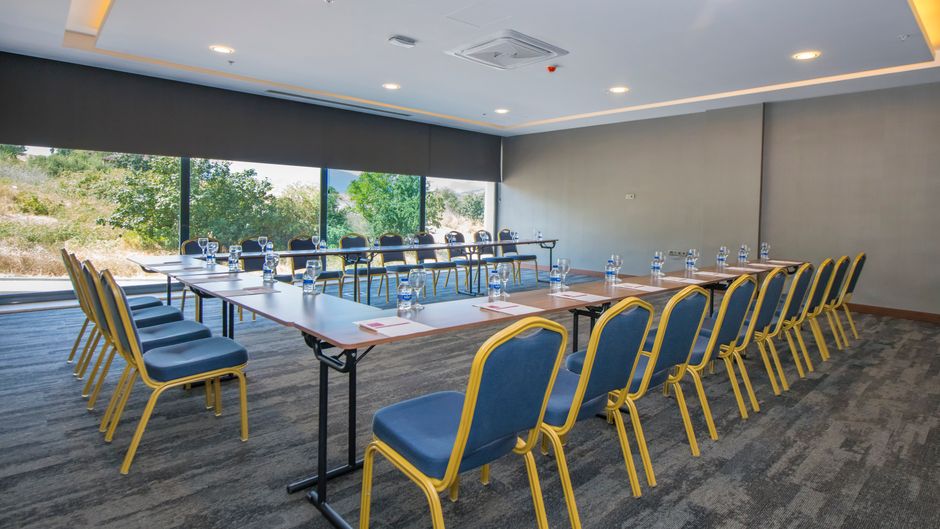 Crowne Plaza Yalova Meeting