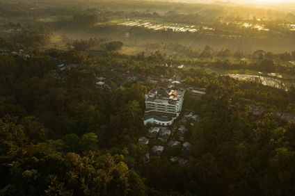 Cicada Resort Bali Ubud, Autograph