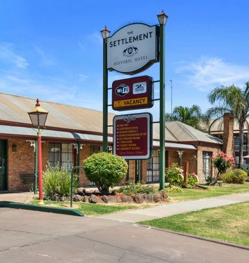 Settlement Motor Inn