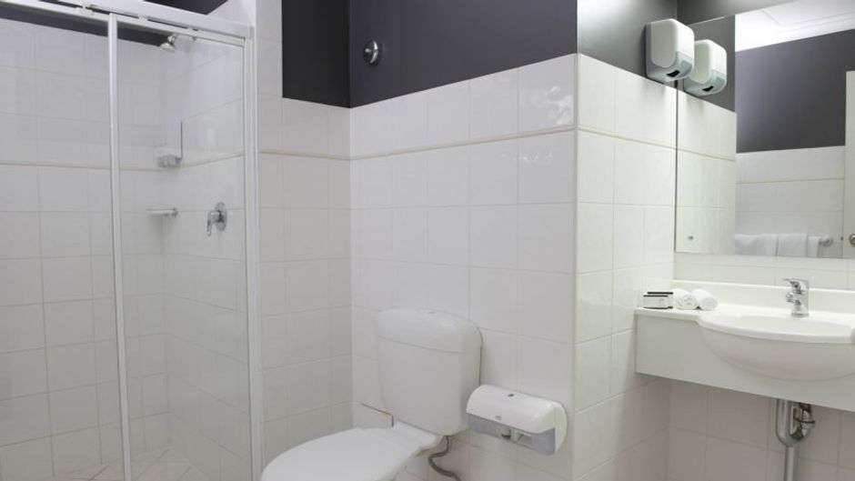 Adelaide Riviera Hotel Room