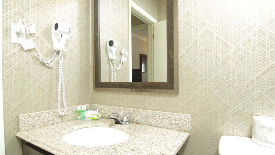 Albatross Hotel Room