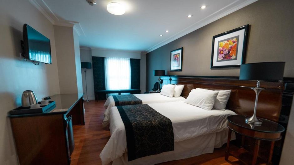 Amerian Executive Hotel Cordoba Room