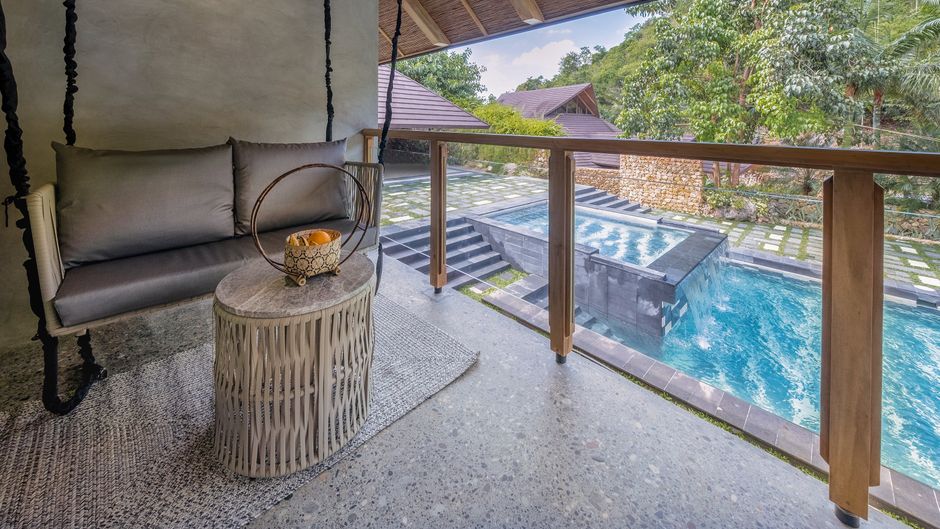 Manami Resort Pool